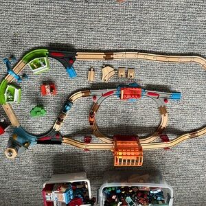 Thomas and friends wooden toy train set big world adventures set
